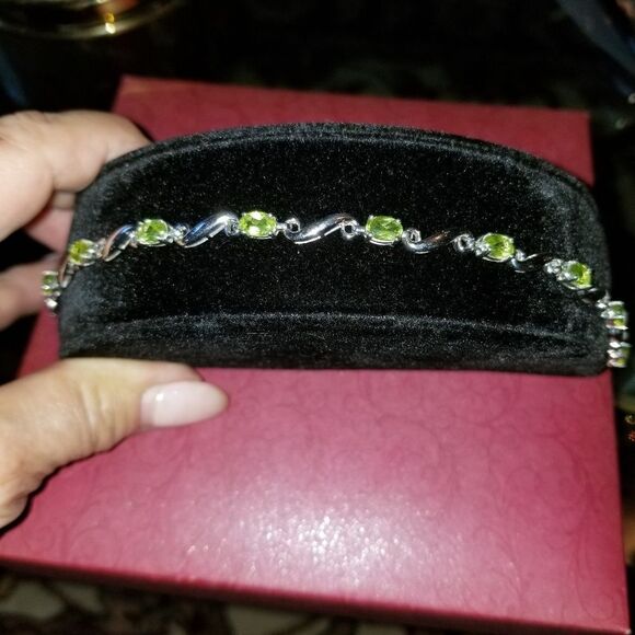 STERLING SILVER BRACELET WITH PERIDOTS - Picture 1 of 5